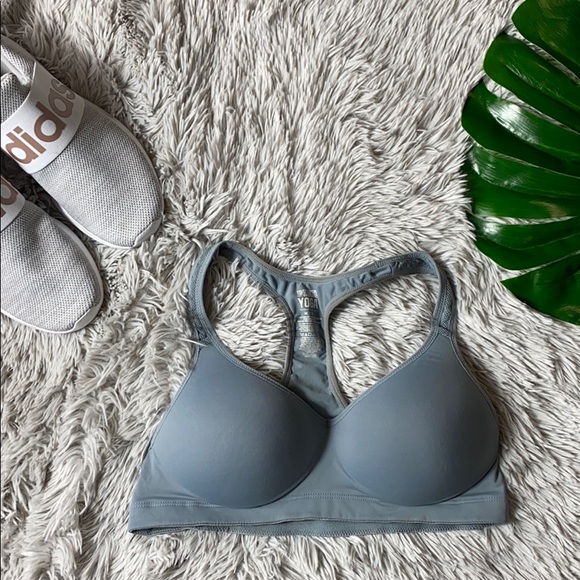 PINK Victoria's Secret Other - 🌺PINK Yoga Victoria’s Secret grey sports bra M